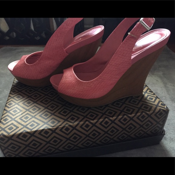 Jessica Simpson Wedge Peep Toe Sandals Size 7 - Picture 2 of 16
